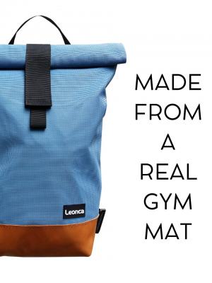 Upcycling Rolltop Rucksack aus gebrauchten Turnmatten, Turnbock Leder und Autogurten, innen aus  LKW-Plane in 3 Größen